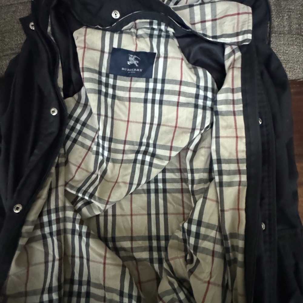 Burberry Black Trench Coat with Iconic Check Lining